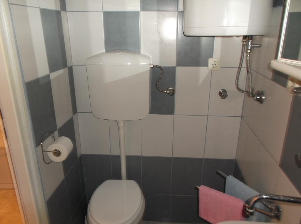 Neda Apartment Murter Eksteriør billede