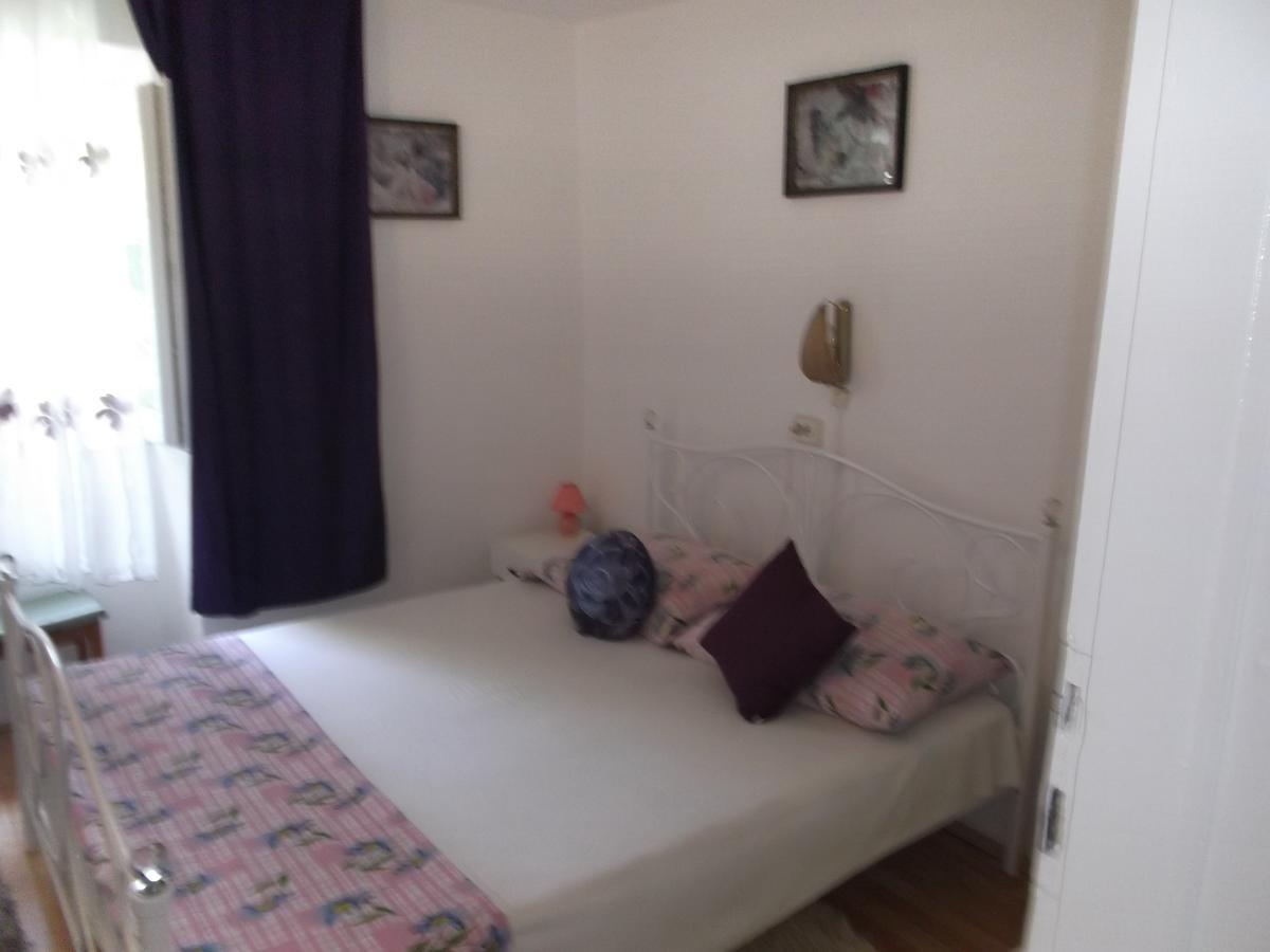 Neda Apartment Murter Eksteriør billede